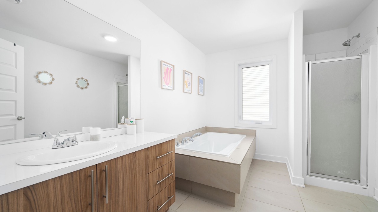 Photo of Bathroom in Laval