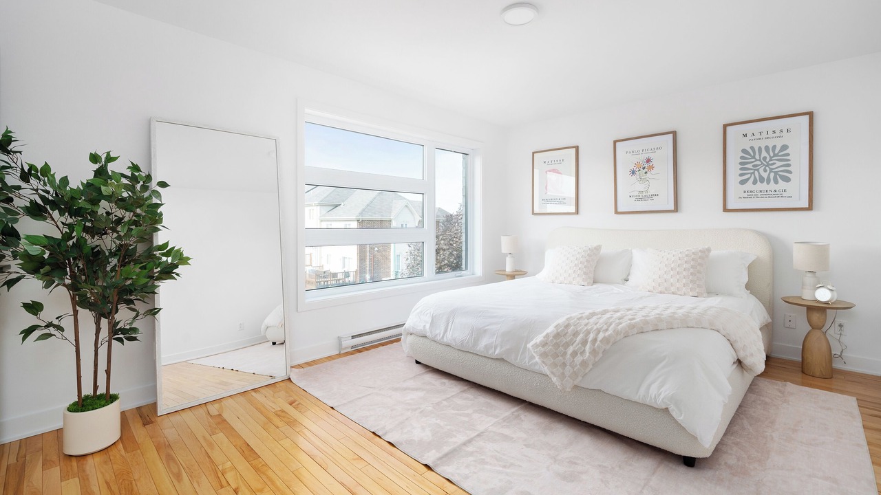 Photo of Bedroom in Laval