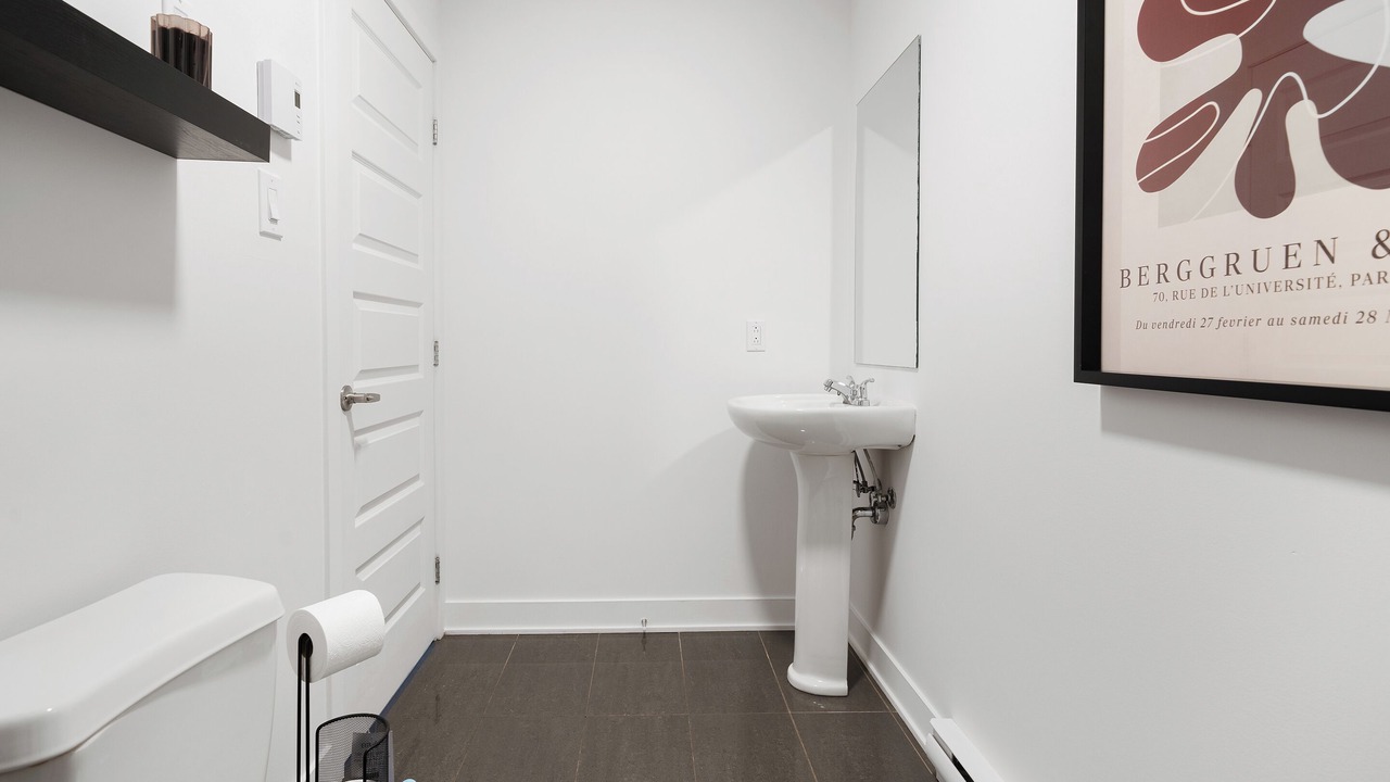 Photo of Bathroom in Laval