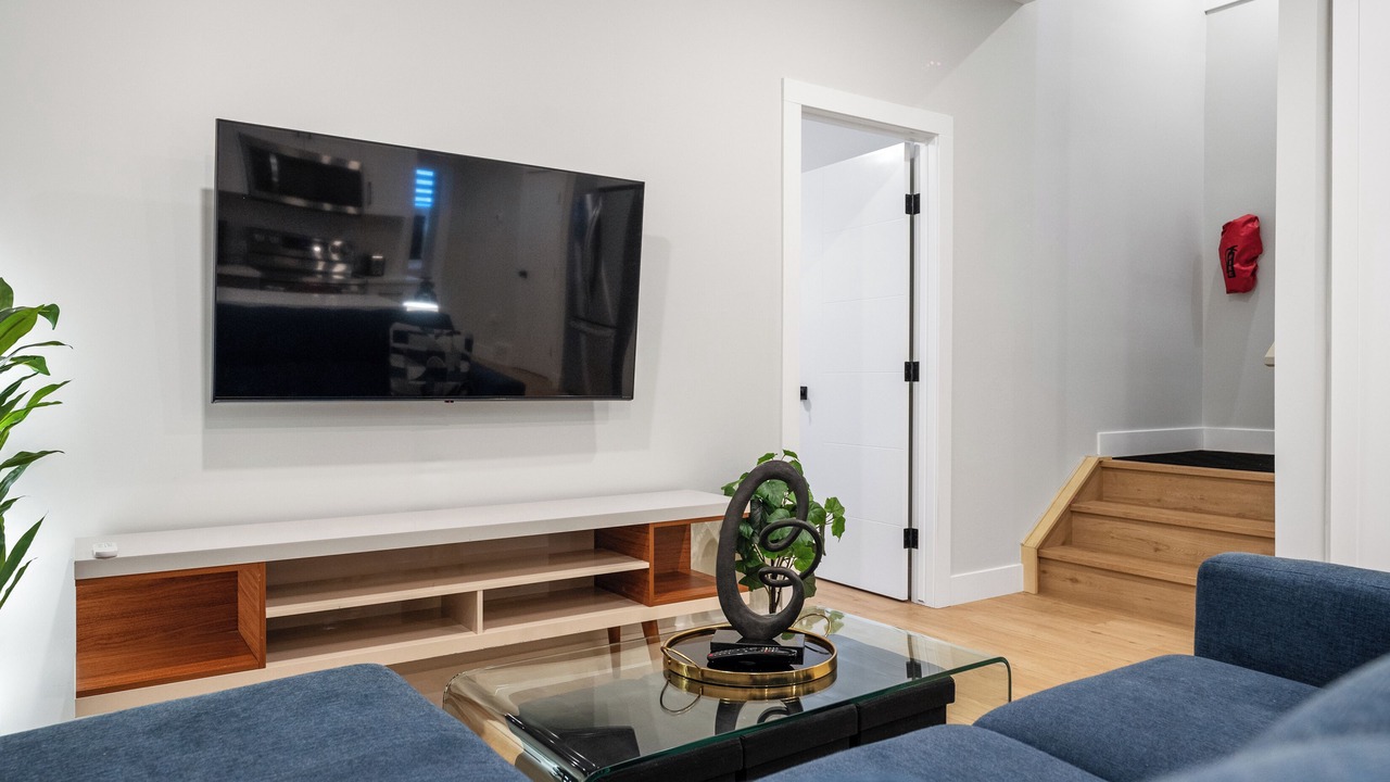 Photo of Livingroom in Tuxedo Park