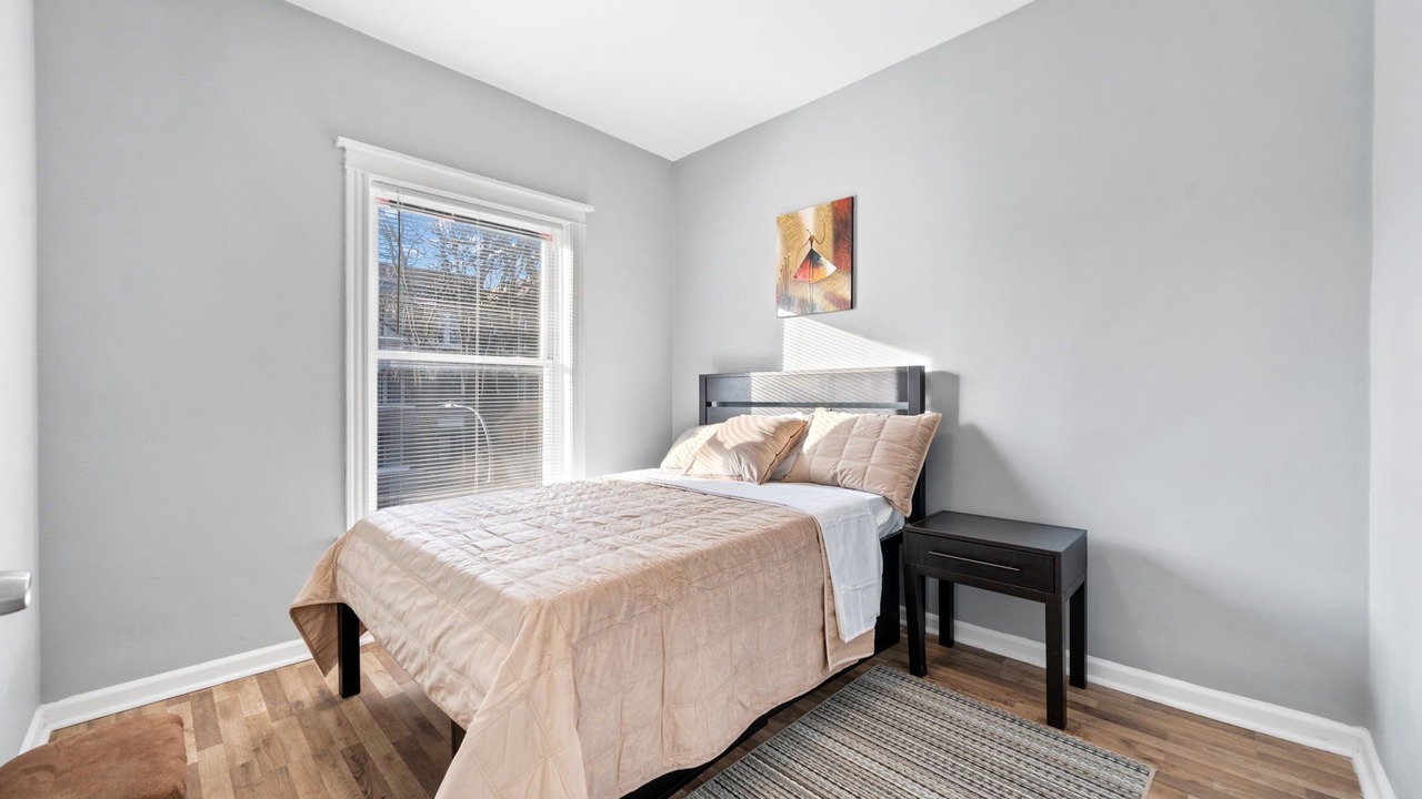 Photo of Bedroom in Woodlawn