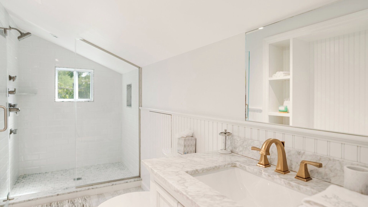 Photo of Bathroom in Greenport West