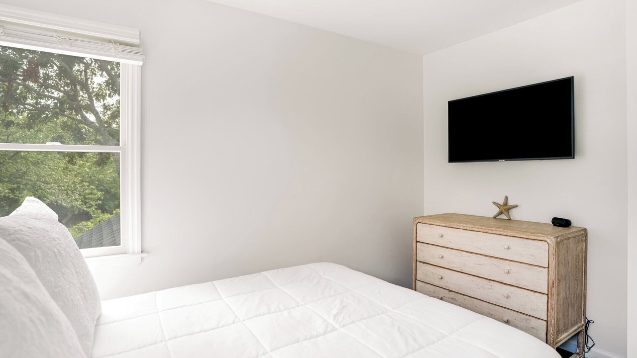 Photo of Bedroom in Greenport West