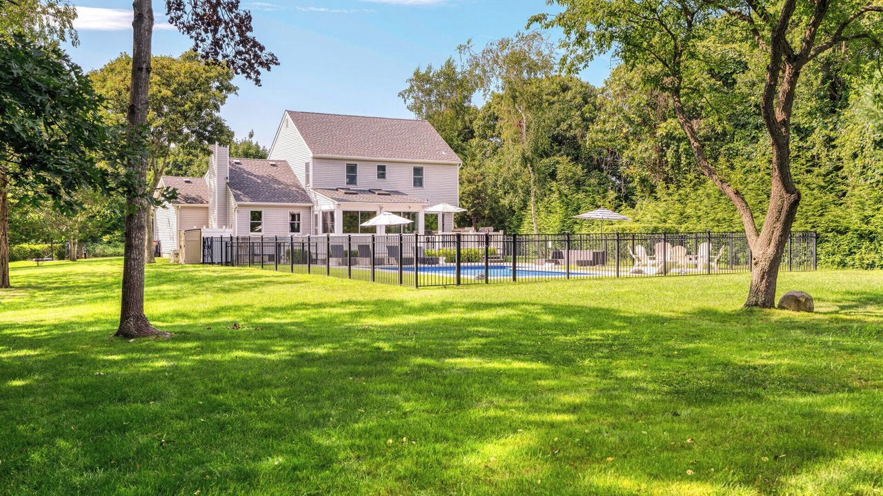 Photo of Outdoor in Greenport West