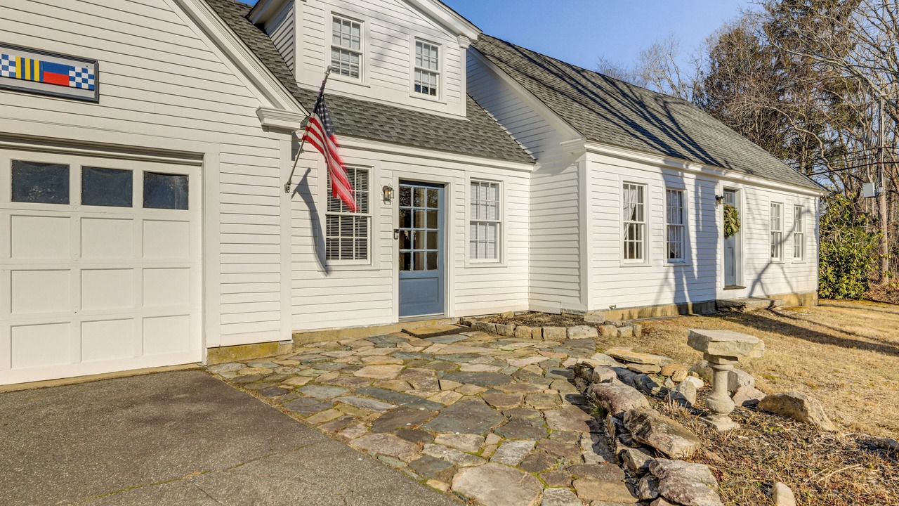 Photo of Outdoor in Old Mystic