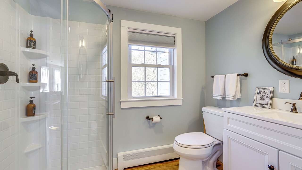 Photo of Bathroom in Old Mystic
