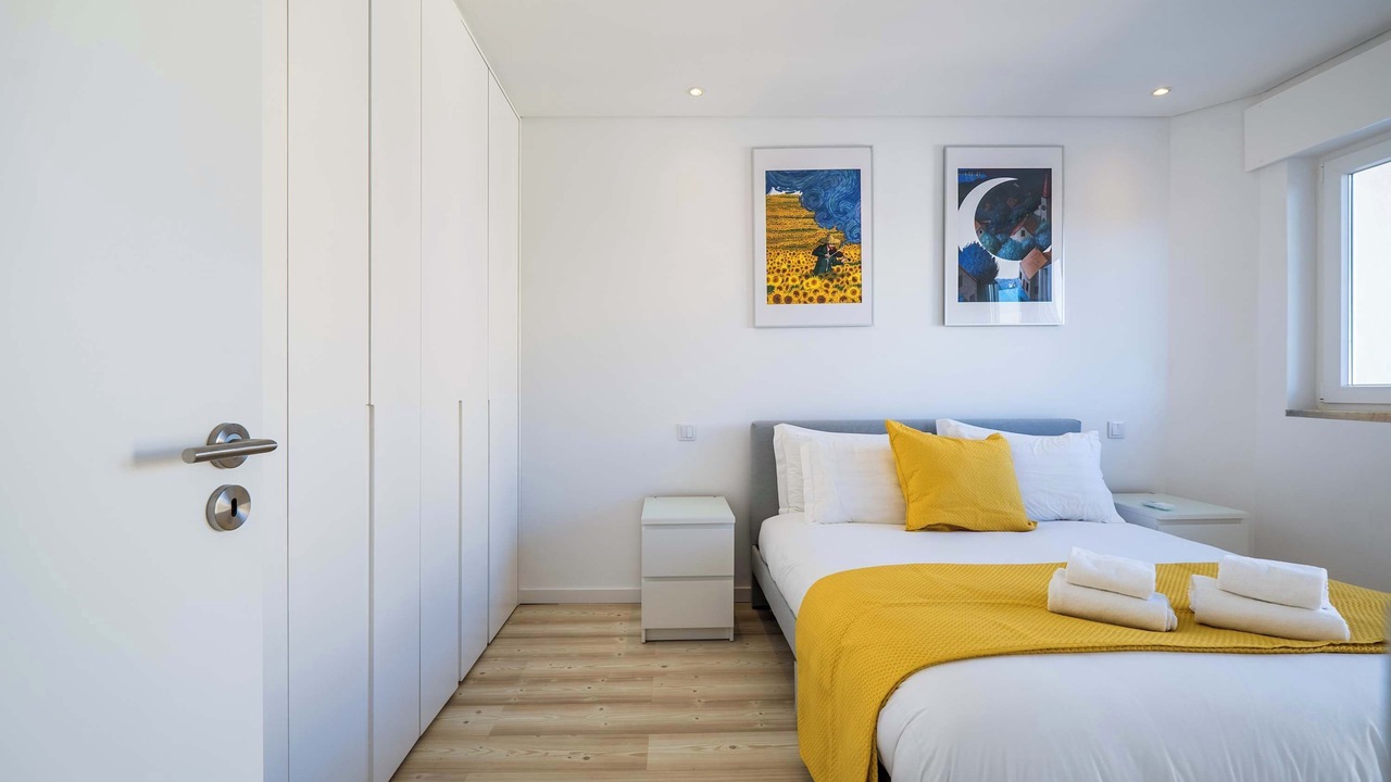 Photo of Bedroom in Carcavelos