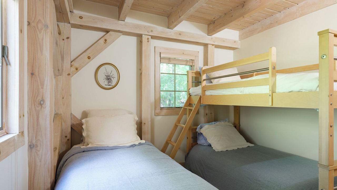 Photo of Bedroom in Canaan