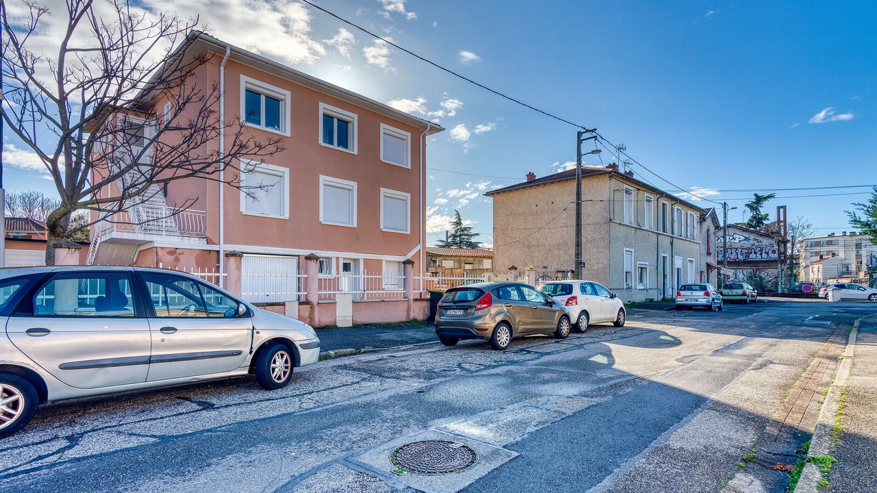 Photo of Outdoor in Parilly