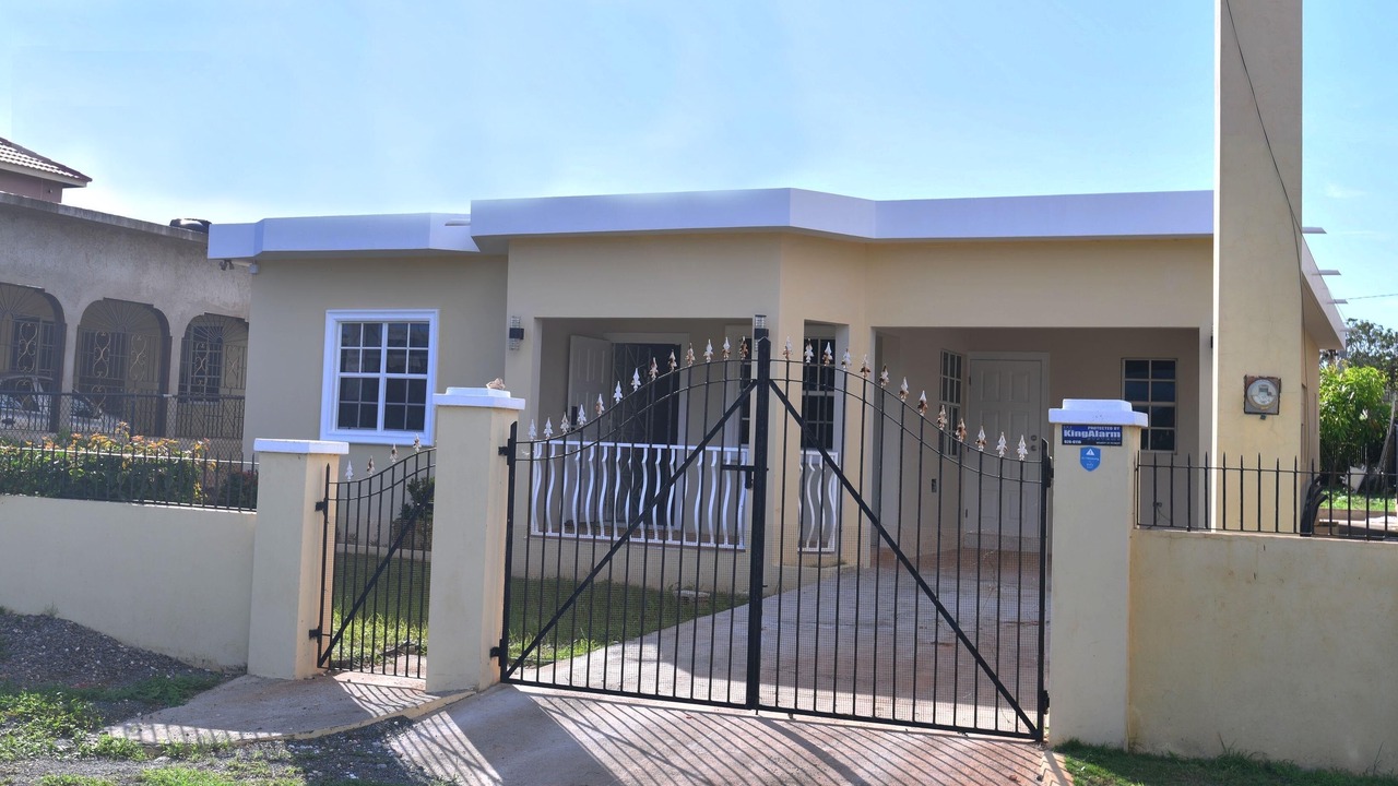 Photo of Outdoor in Hellshire