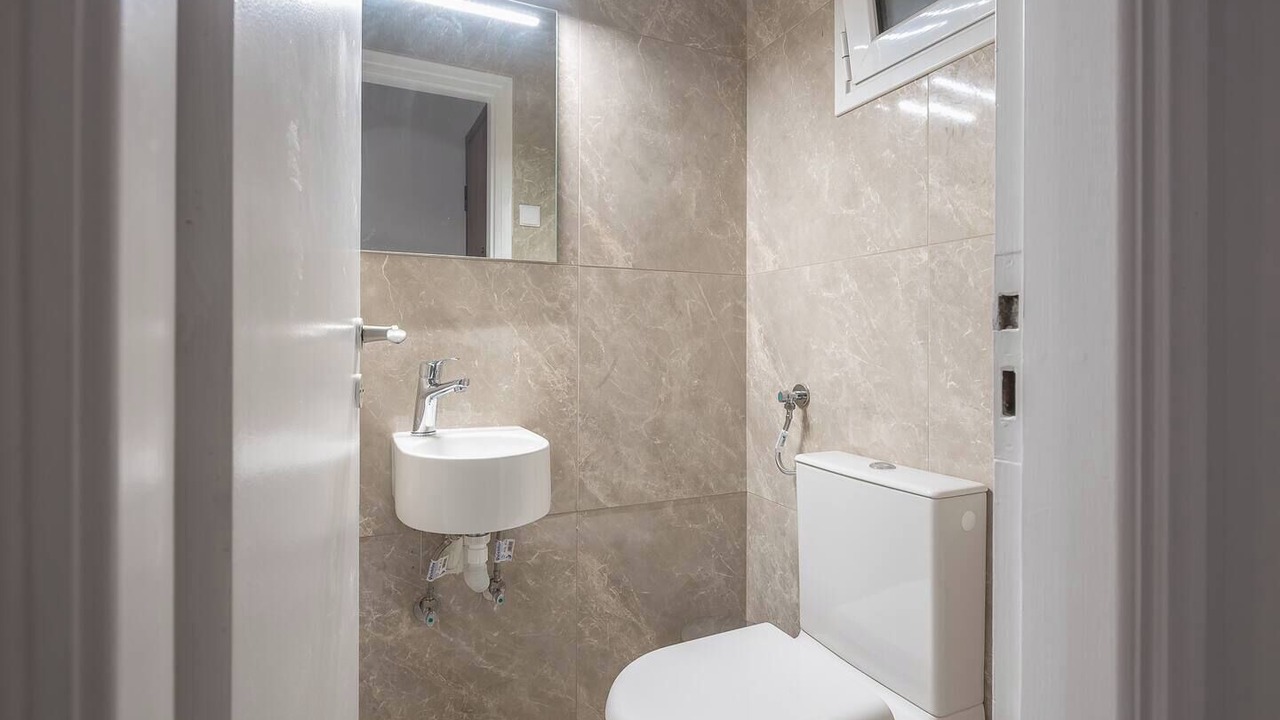 Photo of Bathroom in Attiki