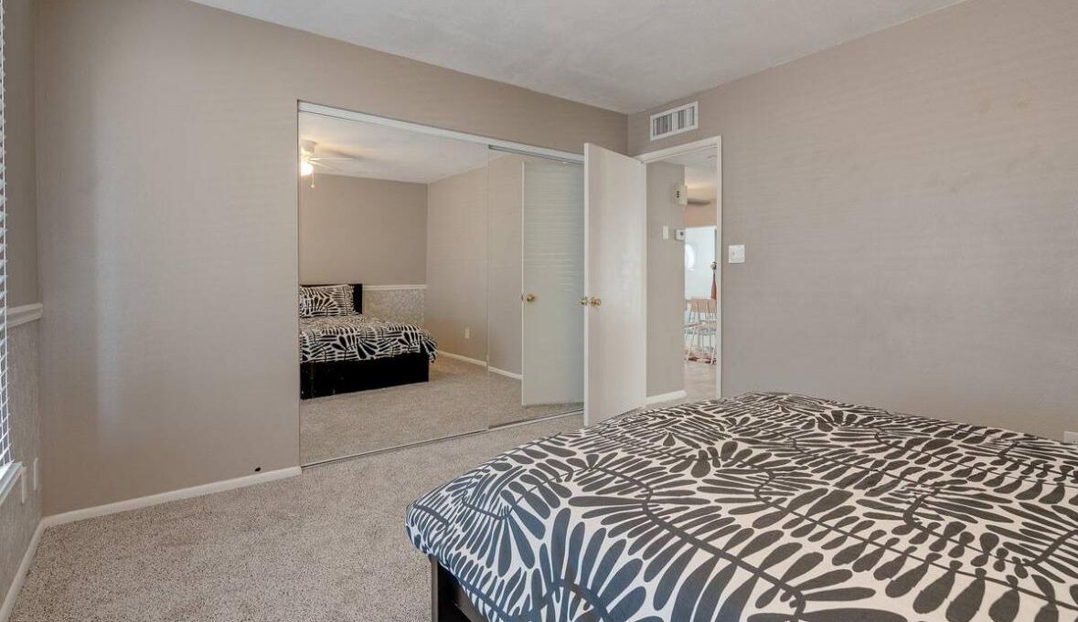 Photo of Bedroom in Mesa Grande