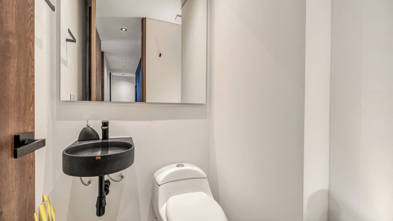 Photo of Bathroom in La Florida