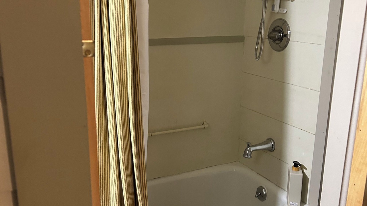 Photo of Bathroom in Woodbury