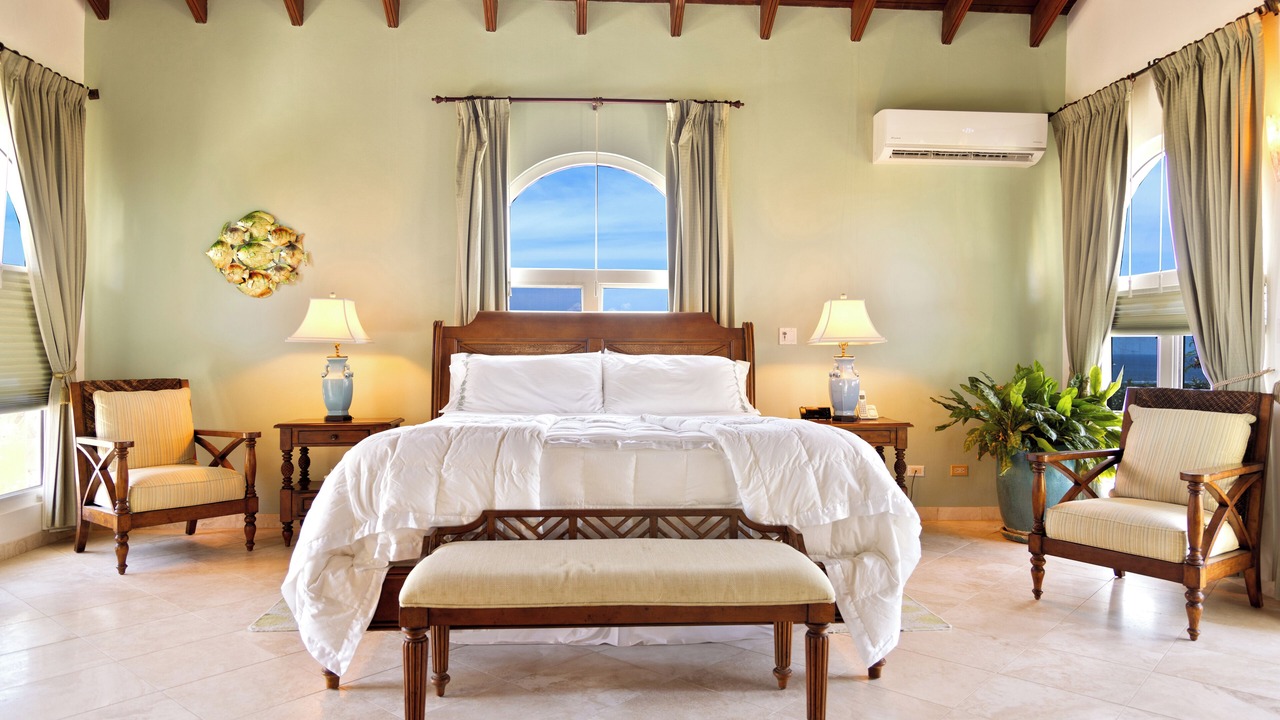 Photo of Bedroom in Island Harbour