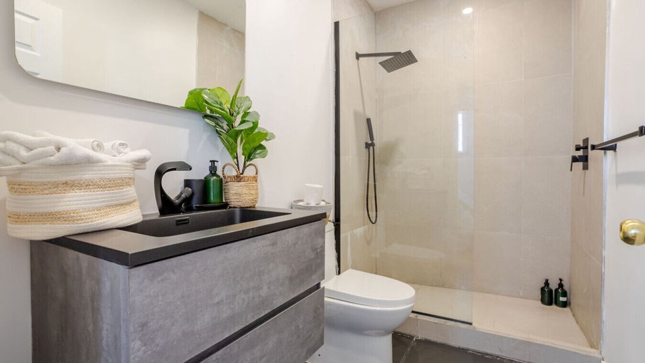 Photo of Bathroom in Shaughnessy Village
