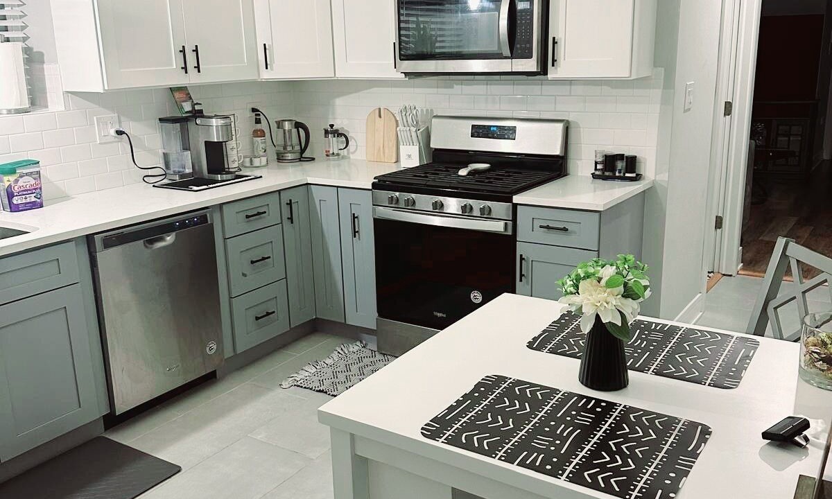 Photo of Kitchen in Greater Grand Crossing