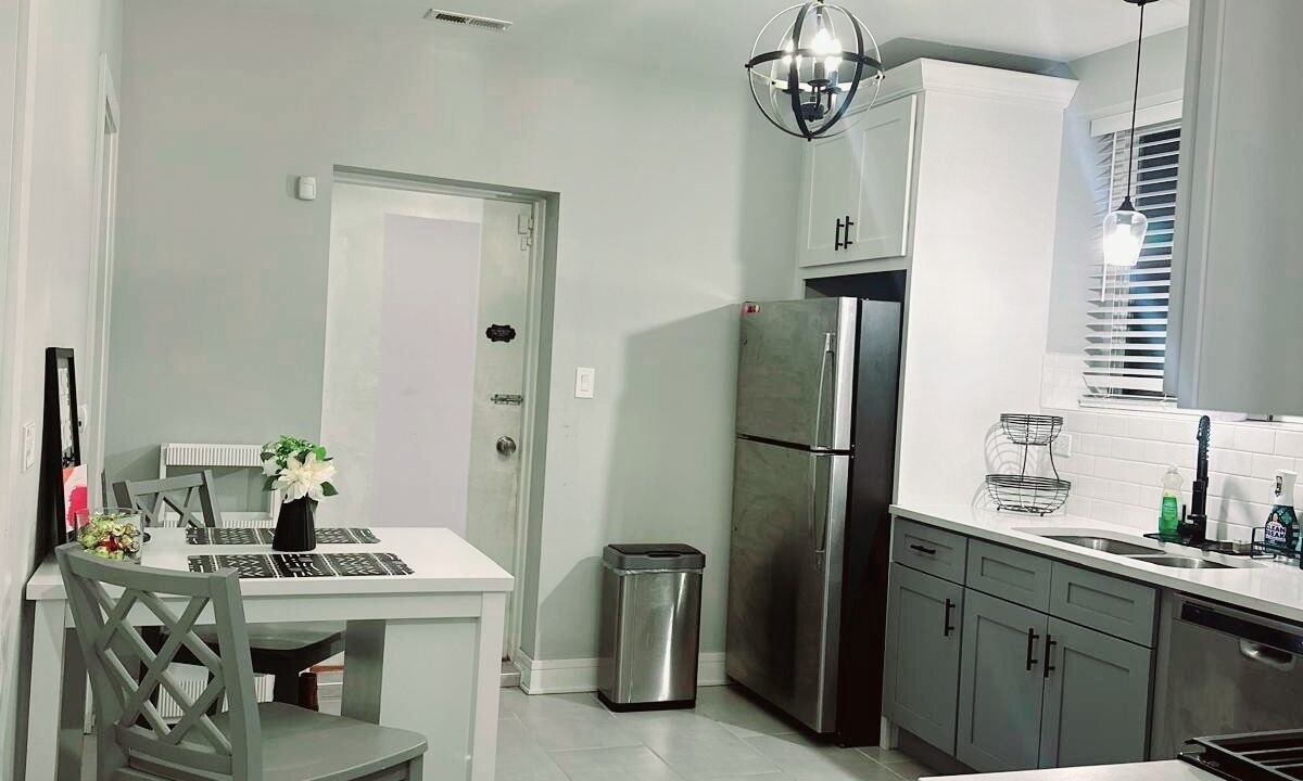 Photo of Kitchen in Greater Grand Crossing