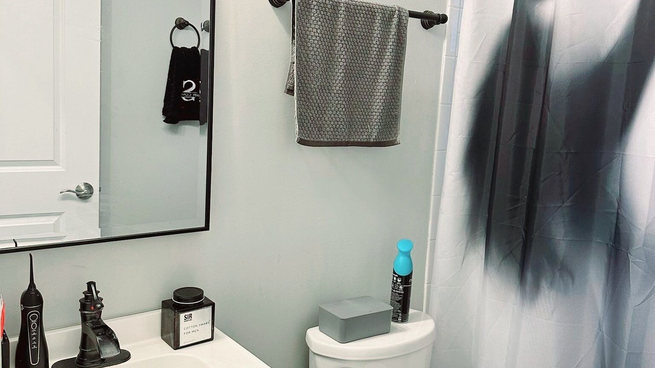 Photo of Bathroom in Greater Grand Crossing