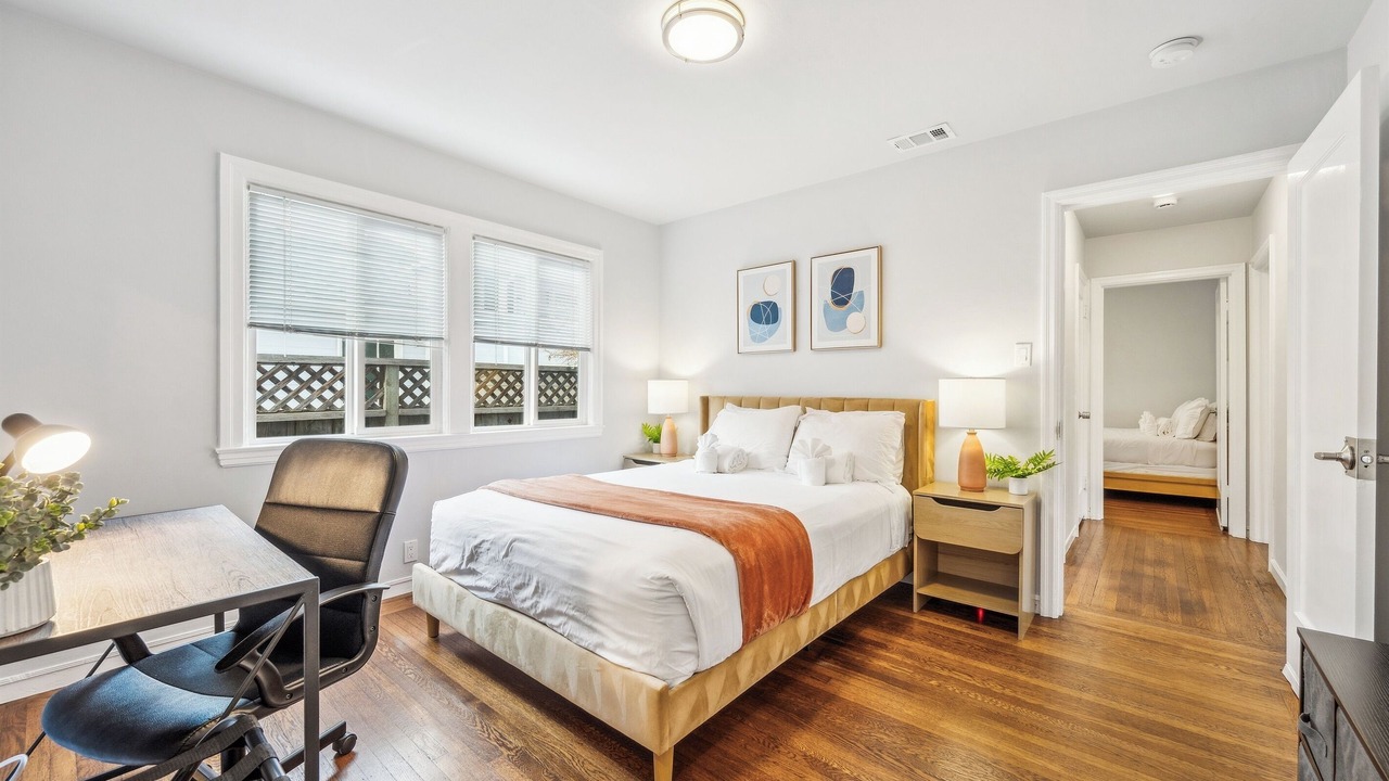 Photo of Bedroom in Burlingame
