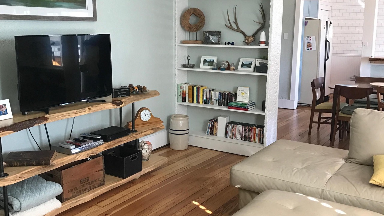 Photo of Livingroom in Pentwater