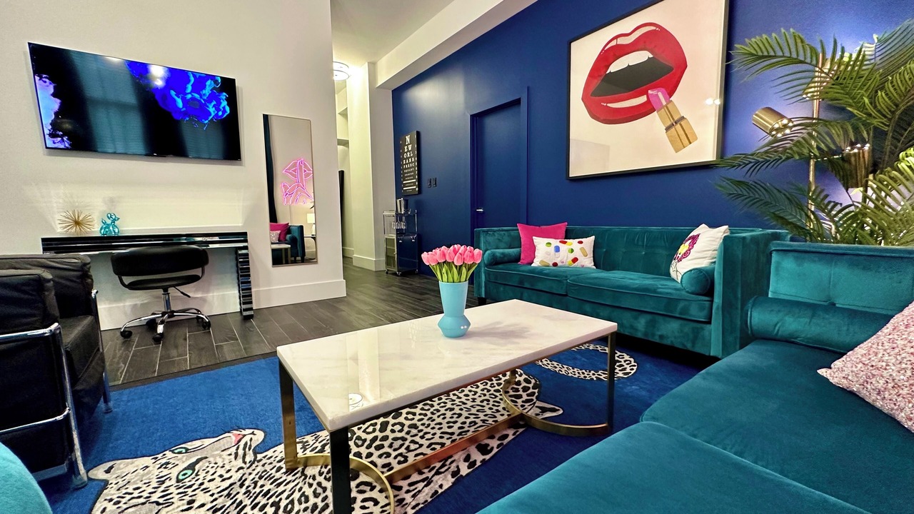 Photo of Livingroom in Central Business District