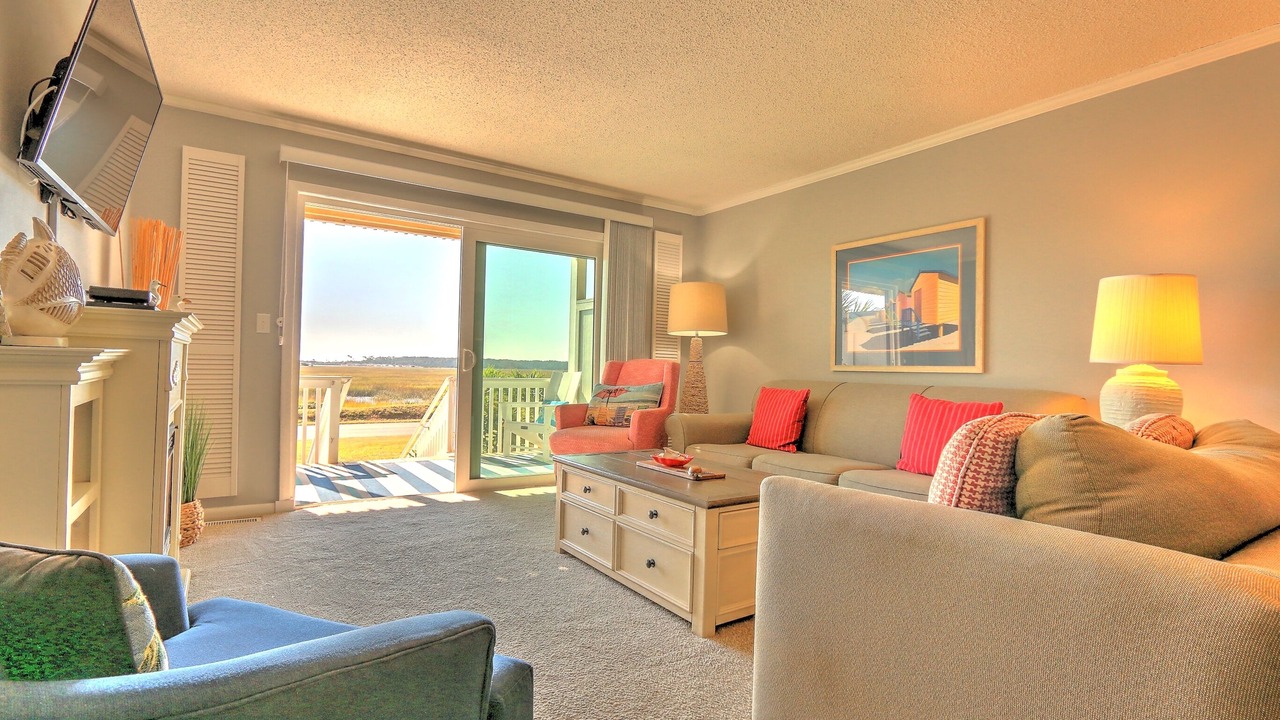 Photo of Livingroom in Oceanmarsh Subdivision
