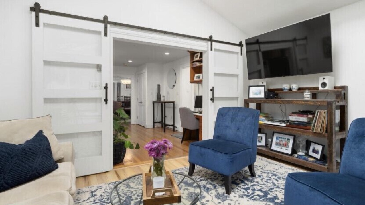 Photo of Livingroom in Hamilton