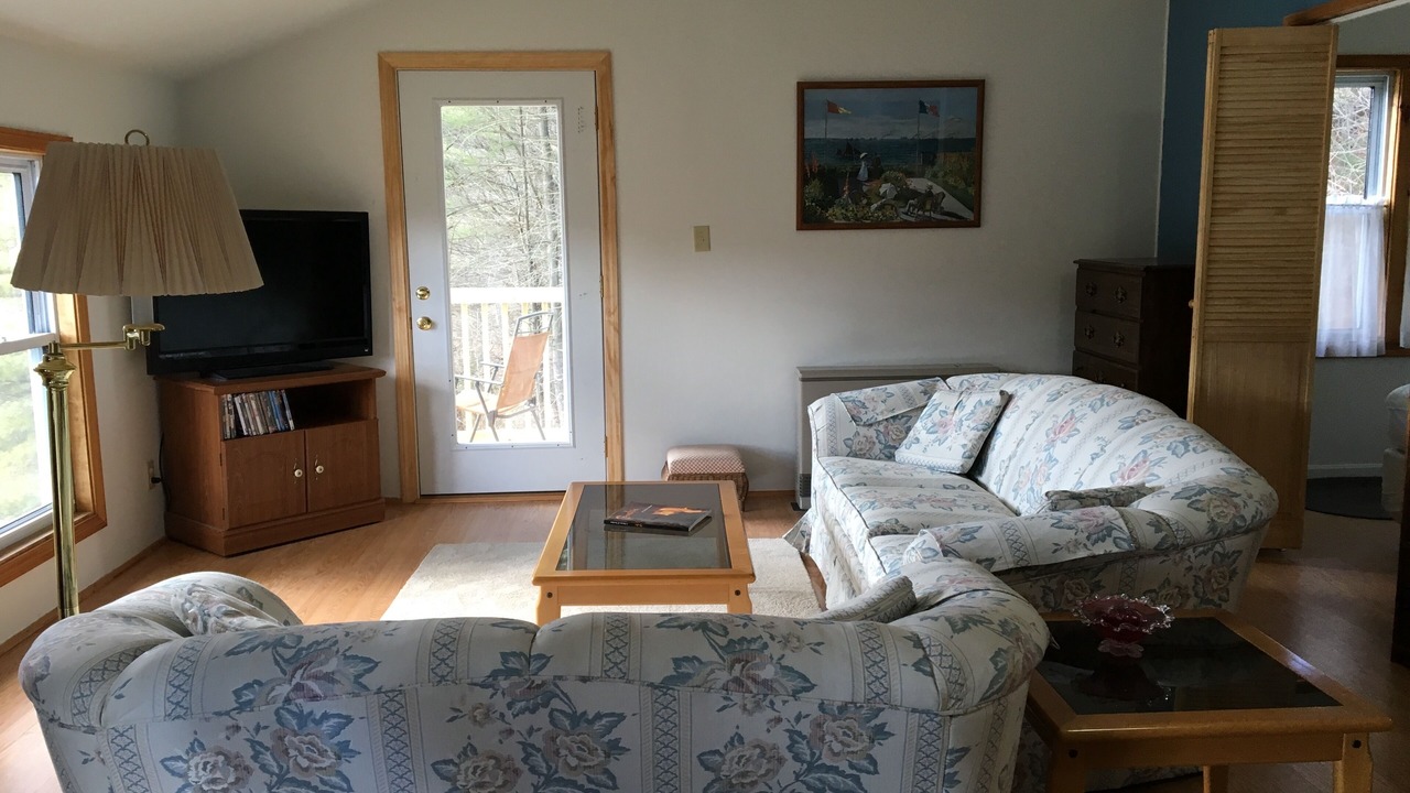 Photo of Livingroom in Monroe