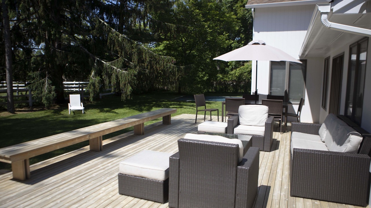 Photo of Patio Balcony in East Hampton North