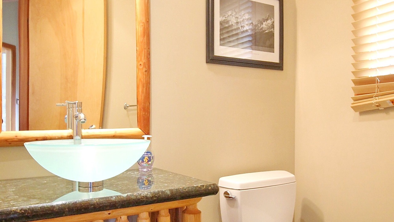 Photo of Bathroom in Golden