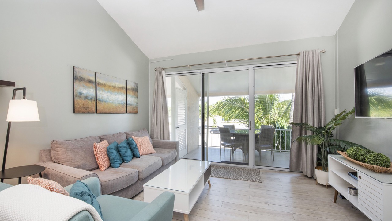 Photo of Livingroom in Seven Mile Beach