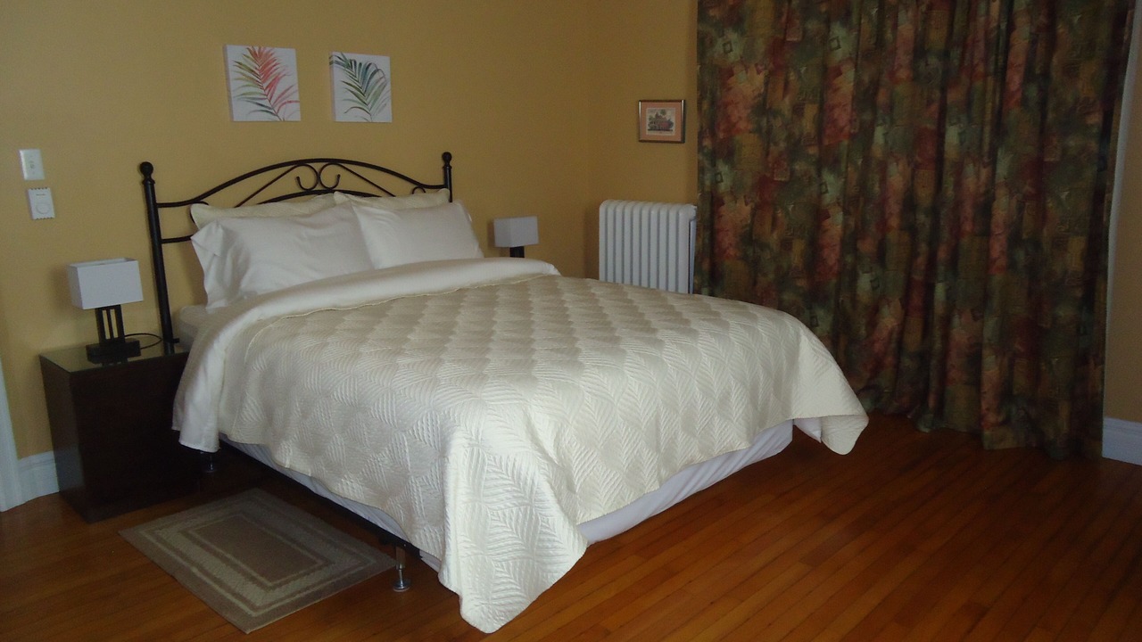 Photo of Bedroom in Queens Square