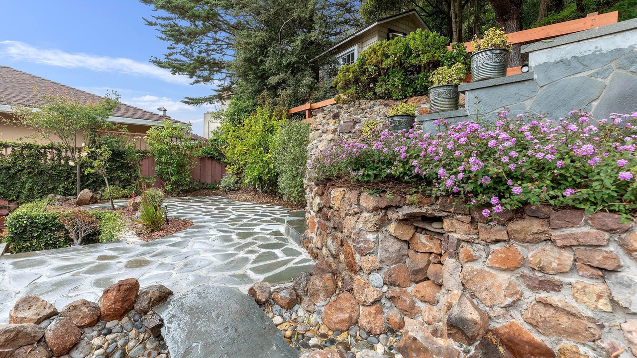 Photo of Outdoor in Forest Hill Extension