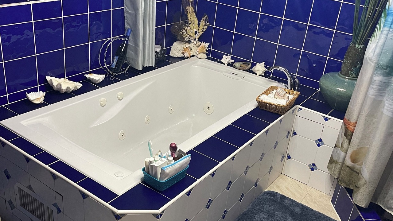 Photo of Bathroom in Cul de Sac
