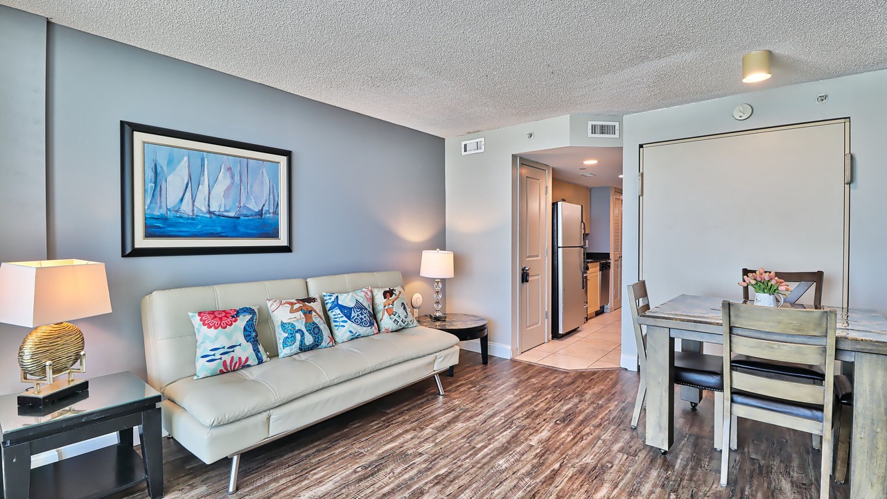 Photo of Livingroom in Downtown Myrtle Beach