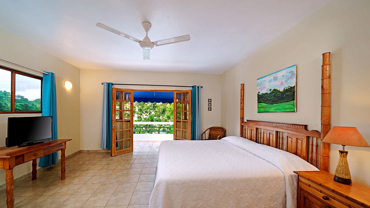 Photo of Others in Negril