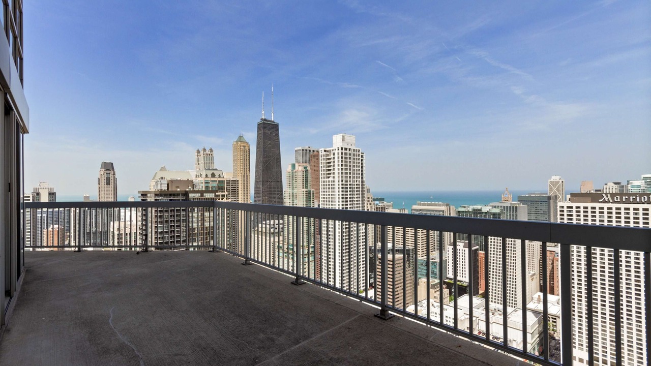 Photo of Outdoor in Downtown Chicago