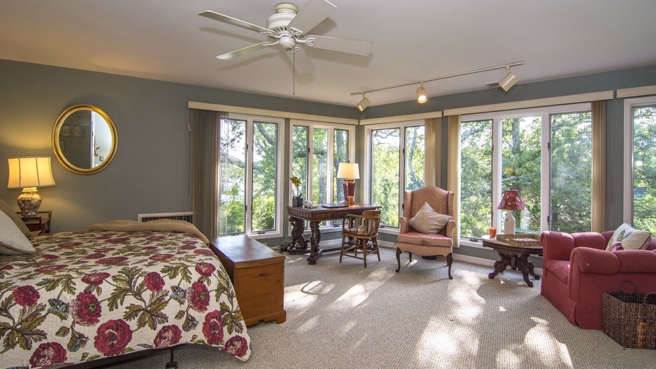 Photo of Bedroom in Shelter Island Heights