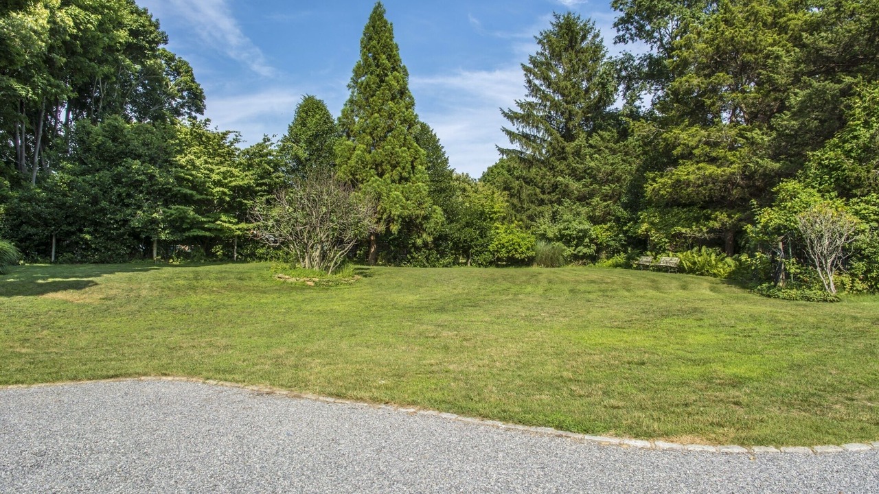 Photo of Others in Shelter Island Heights
