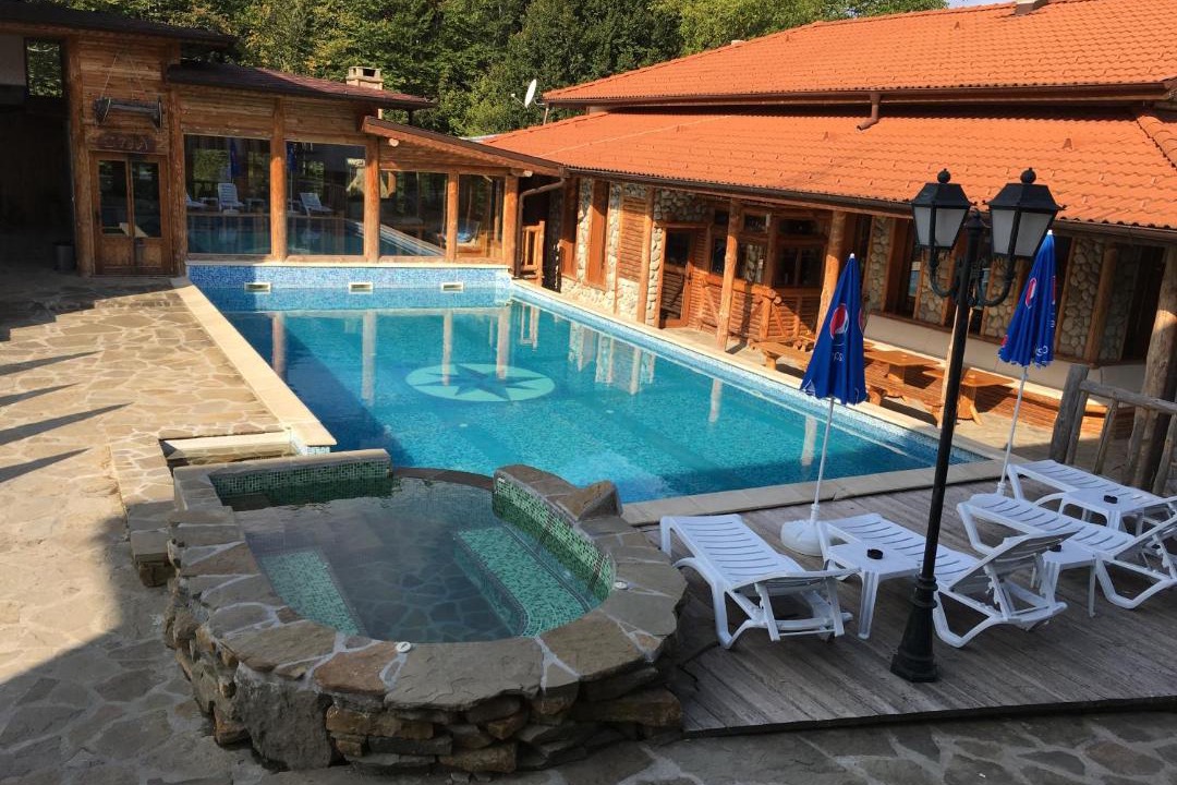 Photo of Outdoor in Apriltsi