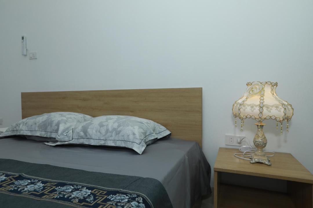Photo of Bedroom in Trung Hoa Nhan Chinh