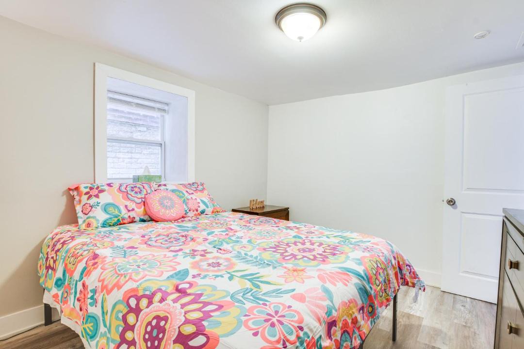 Photo of Bedroom in Woodlawn