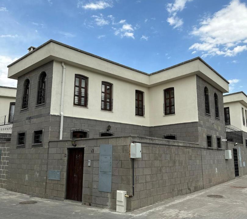 Photo of Buildings in Sur