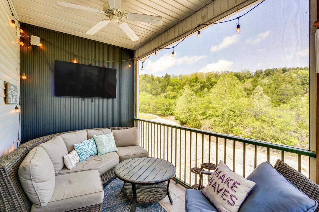 Photo of Patio Balcony in Camdenton