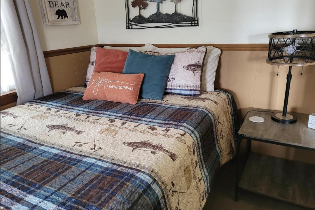Photo of Bedroom in Newaygo