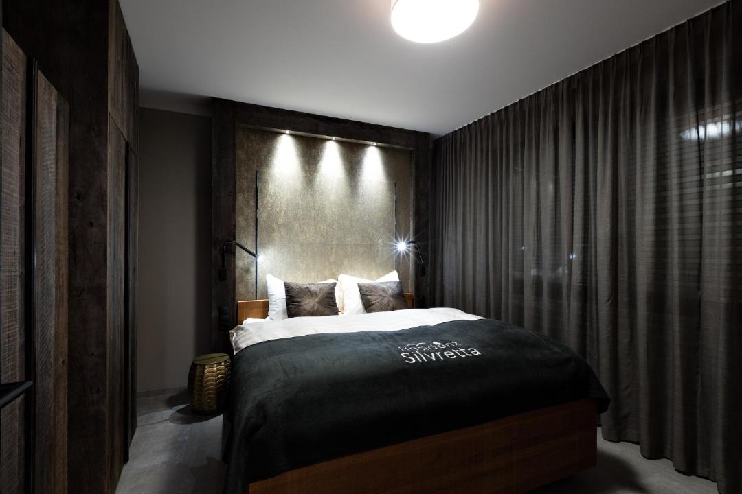 Photo of Bedroom in See