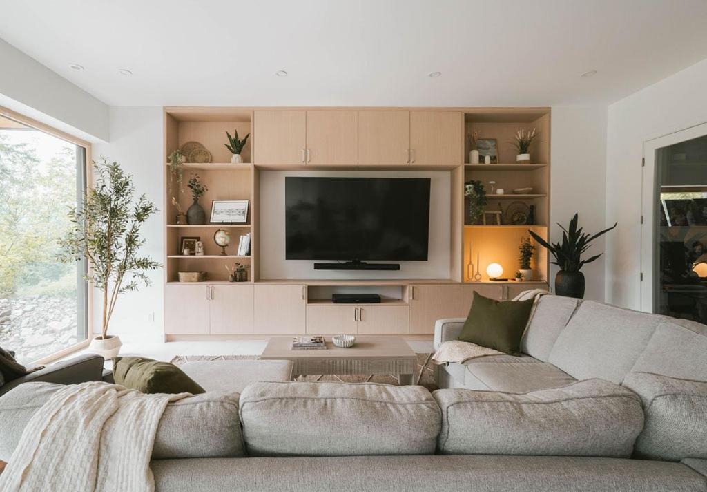 Photo of Livingroom in Revelstoke