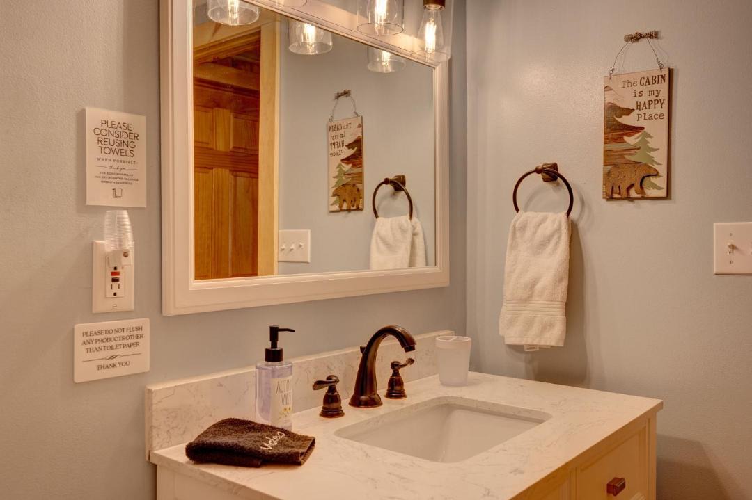 Photo of Bathroom in Victory