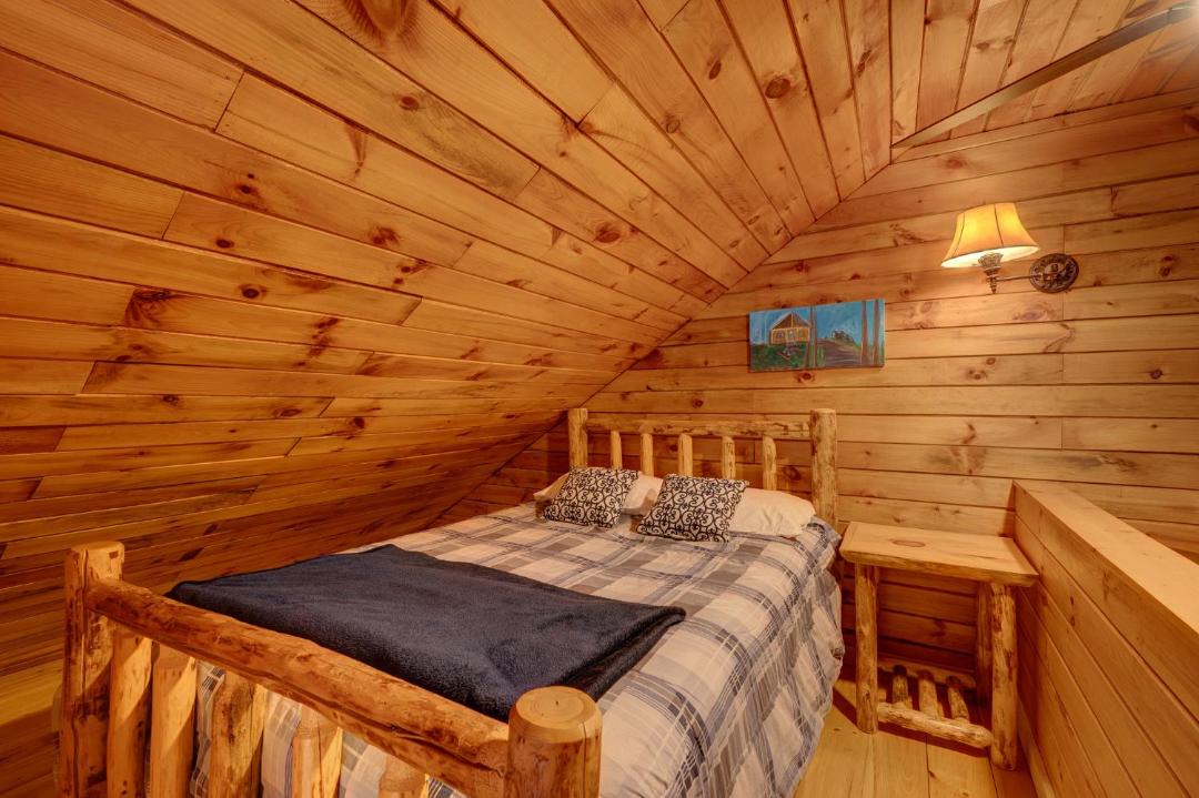 Photo of Bedroom in Victory